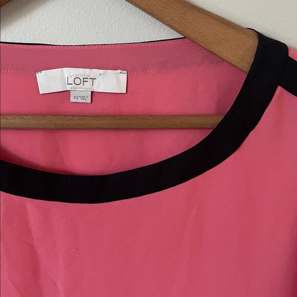 LOFT Pink and Black Women's Flowy Chiffon Blouse oversized Size XS - Picture 2 of 5